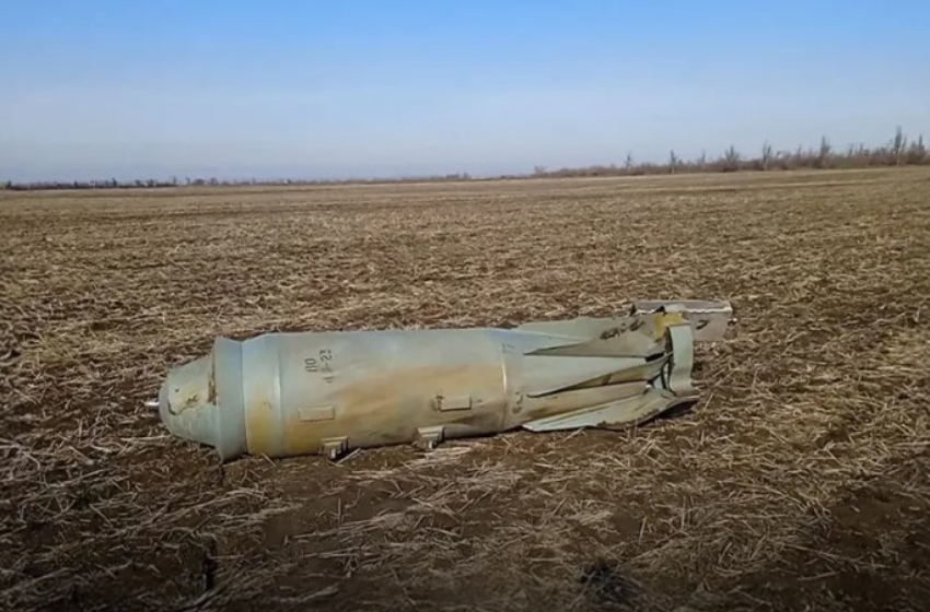 In April, Russian aviation dropped over 5,000 guided aerial bombs