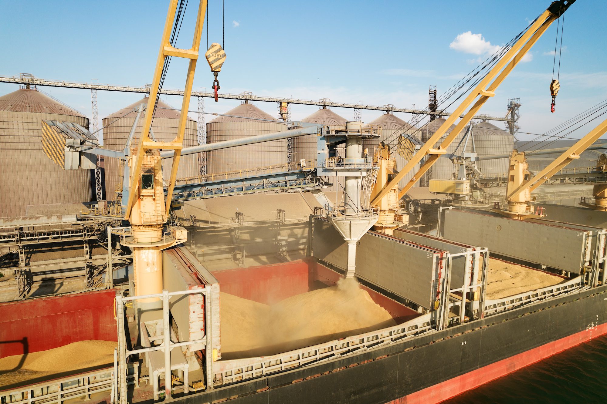 Grain exports from Odessa ports exceed pre-war level