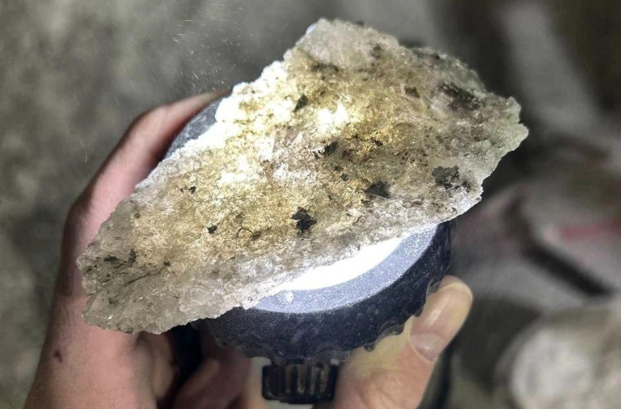 In Zakarpattia, salt production has resumed after a year and a half-long hiatus