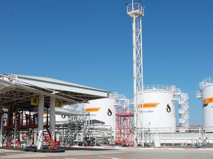 The Defense Forces struck the “Slavyansky” oil refinery and a number of other Russian facilities