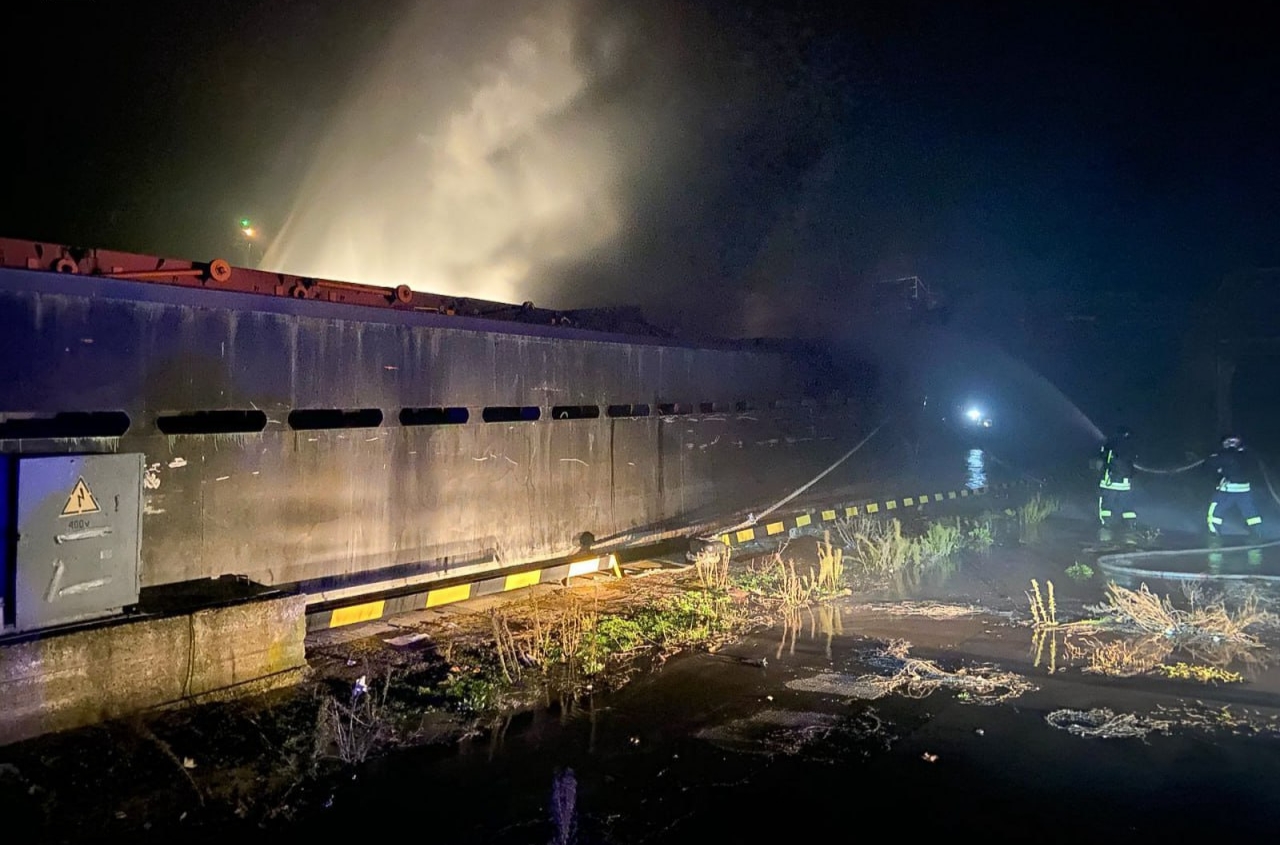 Russian strikes force Ukraine’s nuclear plants to cut output, leaving 8 regions in the dark