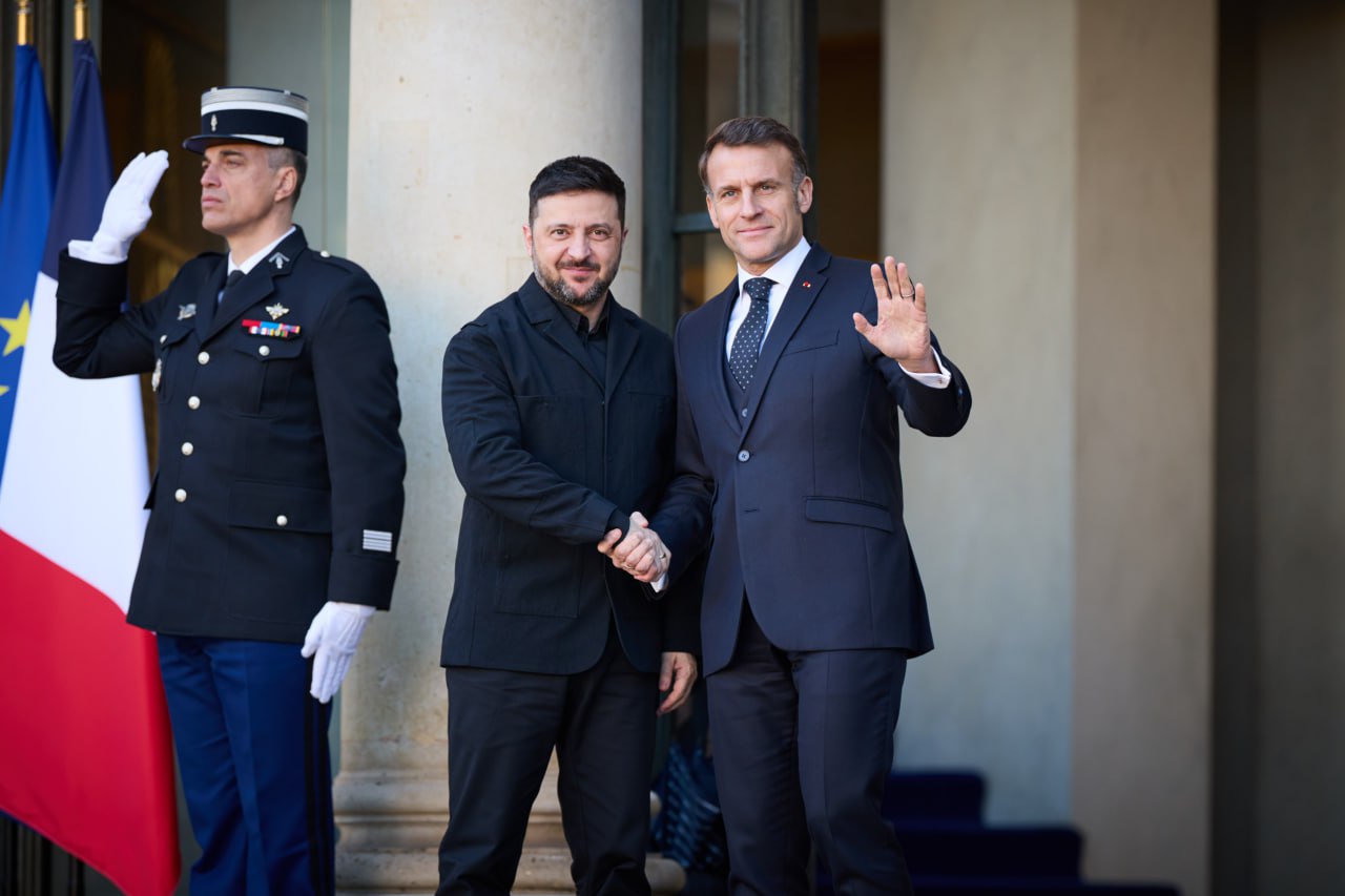Zelensky and Macron meet in Paris to discuss air defense missile deliveries and diplomatic matters
