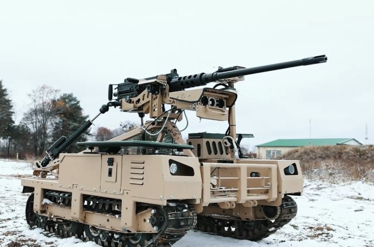 The fleet of ground-based robots has been expanded with the armored machine‑gun platform Zmiy Droid 12.7