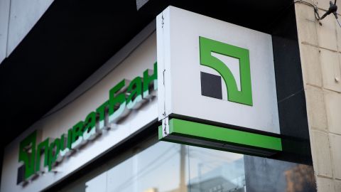 PrivatBank, European Investment Bank sign €100M deal to support Ukrainian SMEs