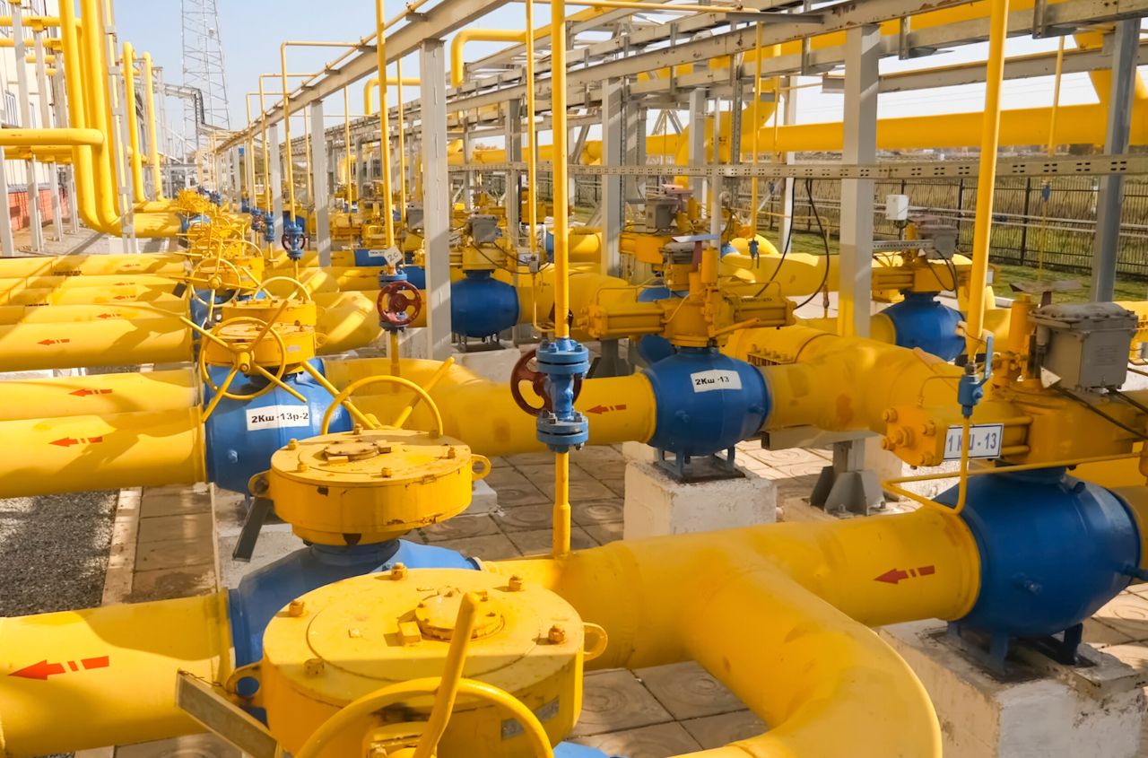 The EU has approved a phased ban on imports of Russian gas by 2027