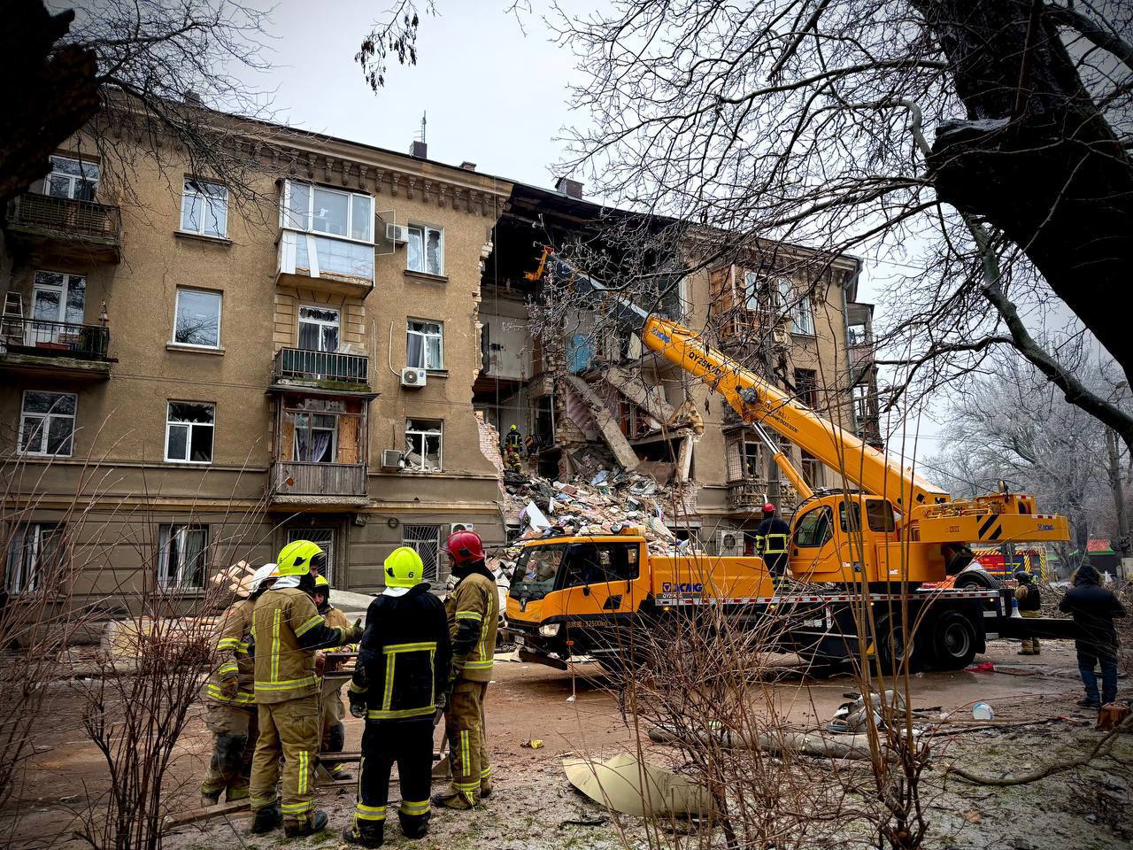 Drone attack on Odessa: Residential building in city center destroyed, search for people under the rubble ongoing