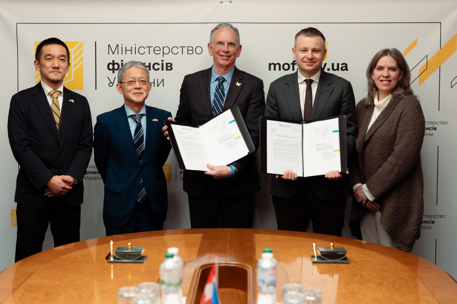 Ukraine secures $690.8M grant from Japan and Canada via frozen Russian assets