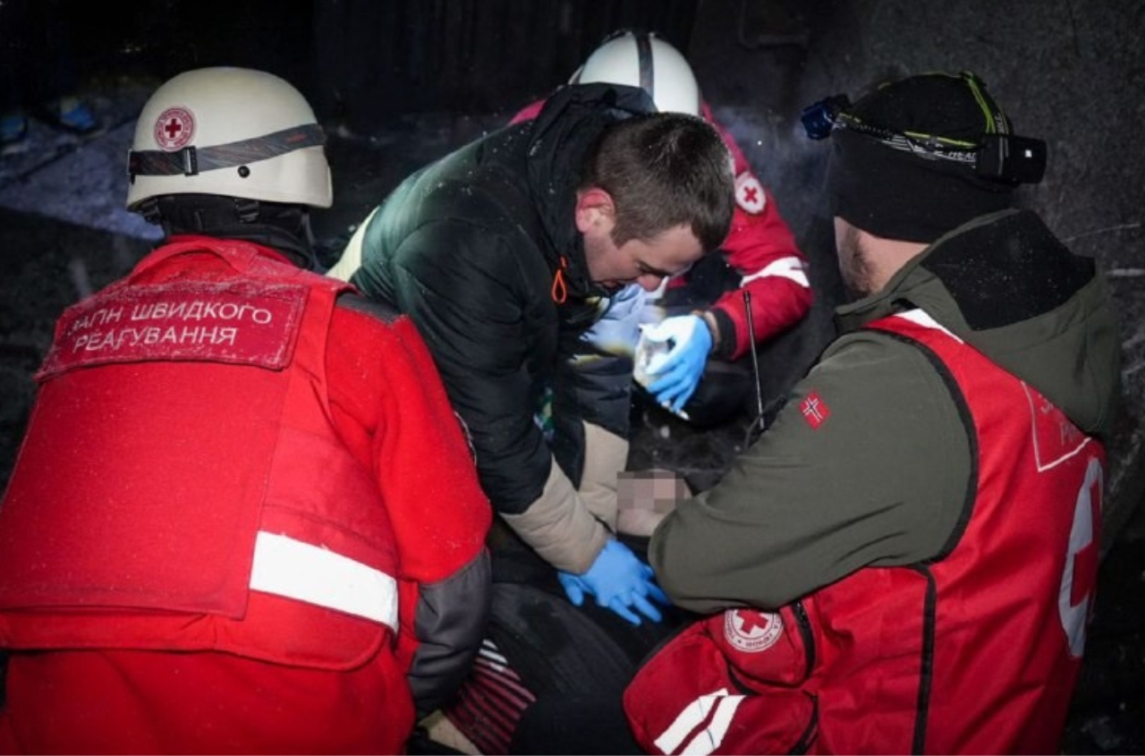 Drone attack damages residential buildings in Odessa, one fatality reported