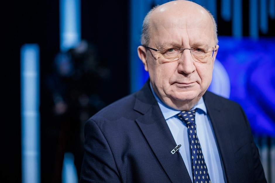 EU considers €60 billion defense loan for Ukraine, plans cascading procurement