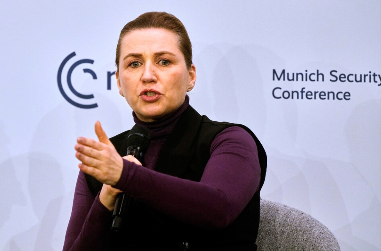 Mette Frederiksen: And you cannot win a war with one hand tied behind your back. So we must give Ukraine the weapons it needs to strike Russia