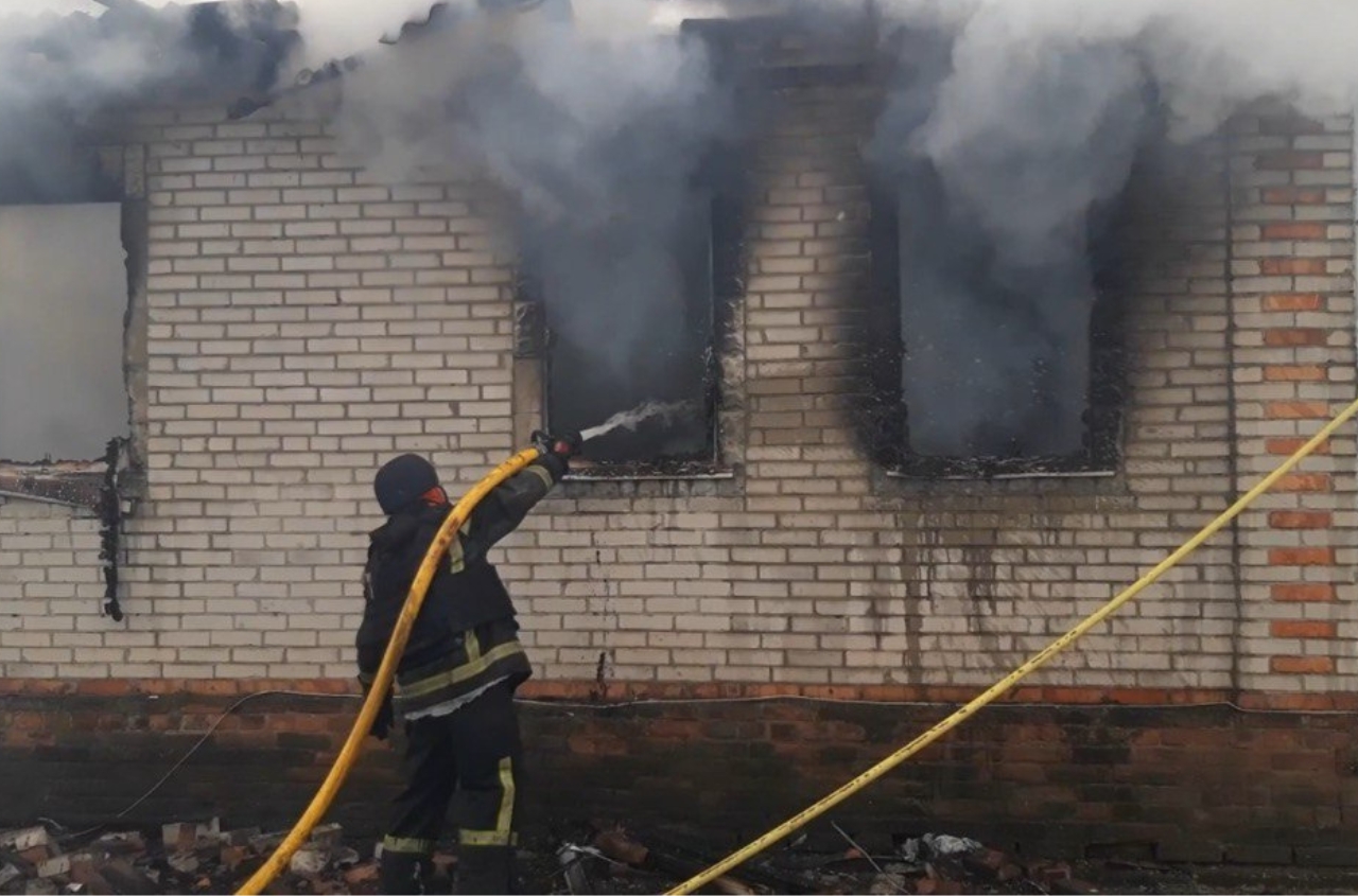 Russian attacks on Zaporizhzhia, Kherson, Sumy, Kharkiv, and Dnipropetrovsk leave 16 injured