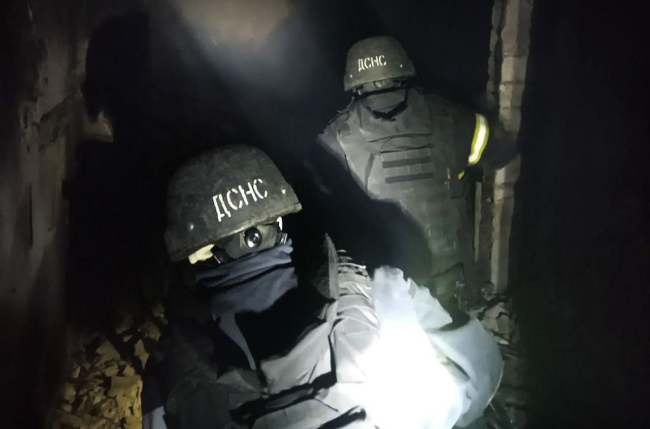 Russian forces strike multiple Ukrainian regions, causing casualties and infrastructure damage