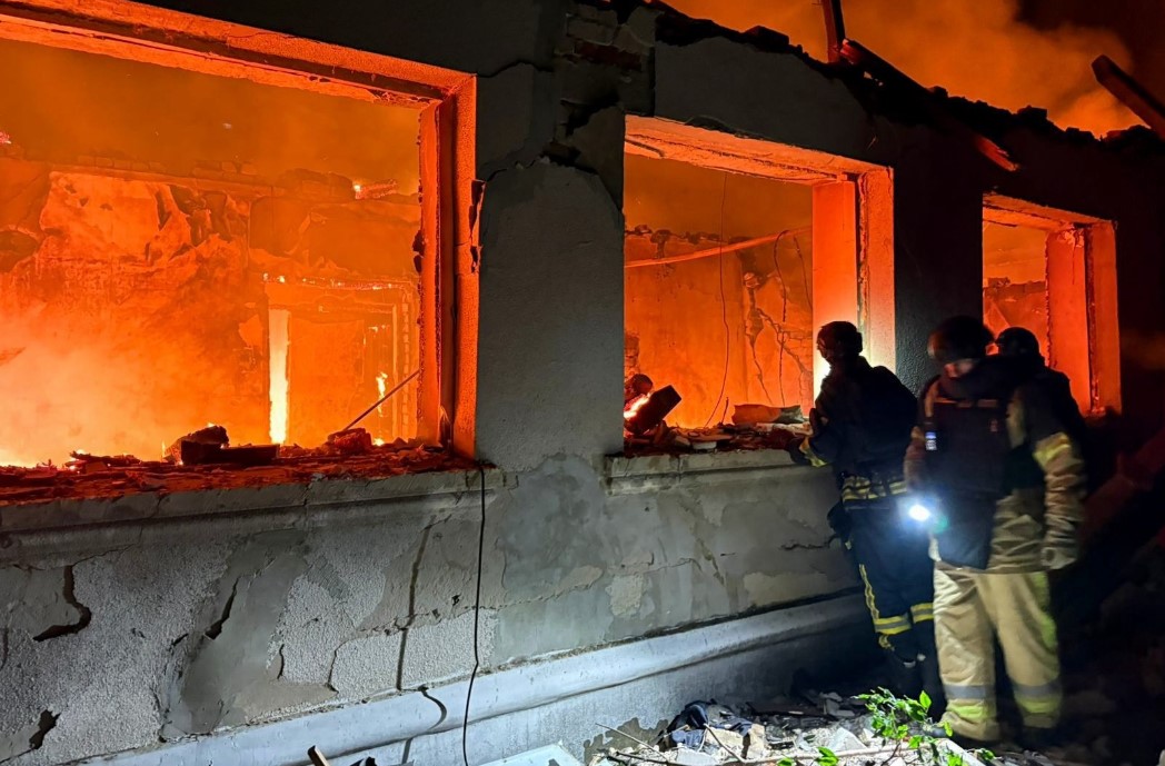 Russian strikes across Ukraine leave dozens injured