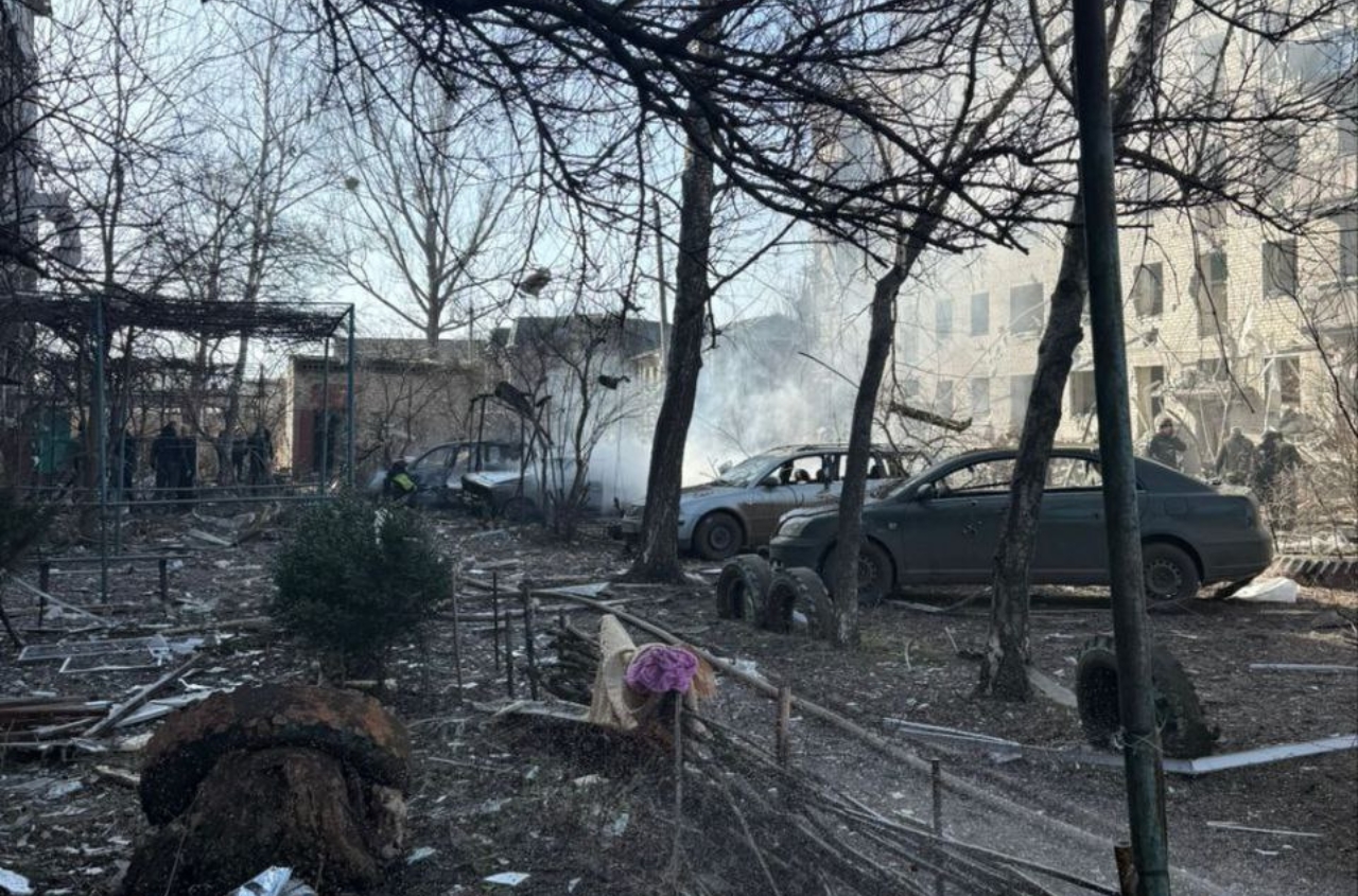 Russian forces dropped three aerial bombs on Sloviansk, killing four people and injuring 16 others