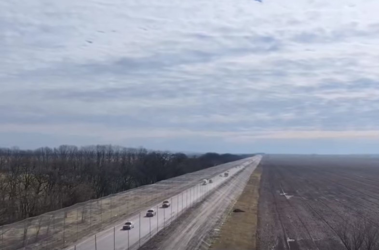 Dnipropetrovsk region installs anti-drone protection on 42 km of roads