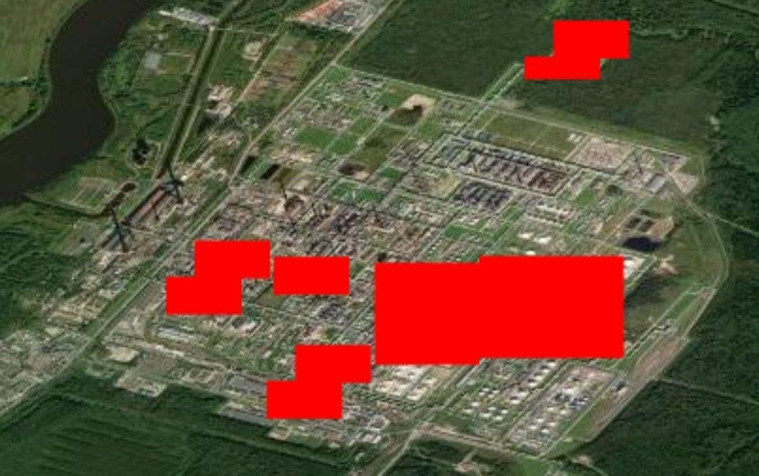 Major Russian refinery in Leningrad region struck by drones