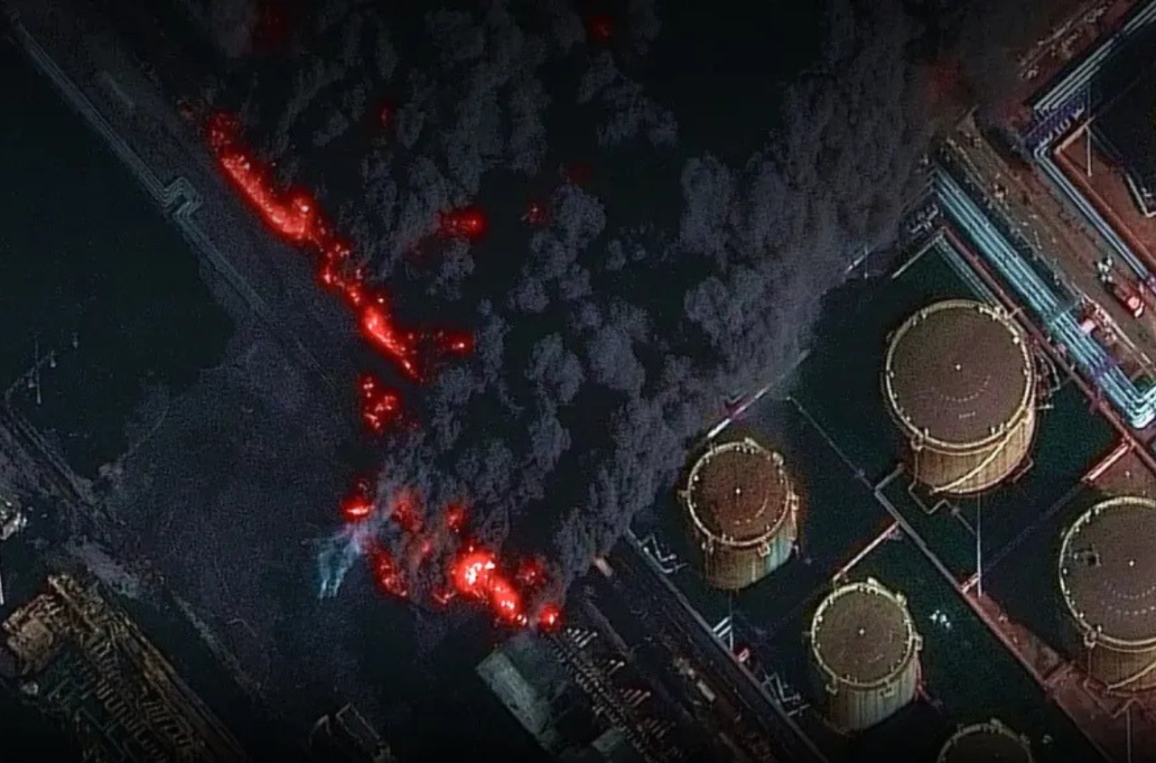 Ukraine targets Russian oil and ports in precision strikes