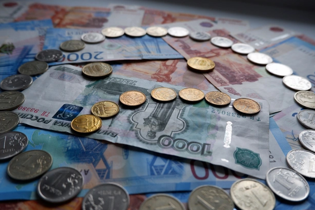 Foreign Intelligence Service: Russia’s economic downturn deepens as civil industry stalls