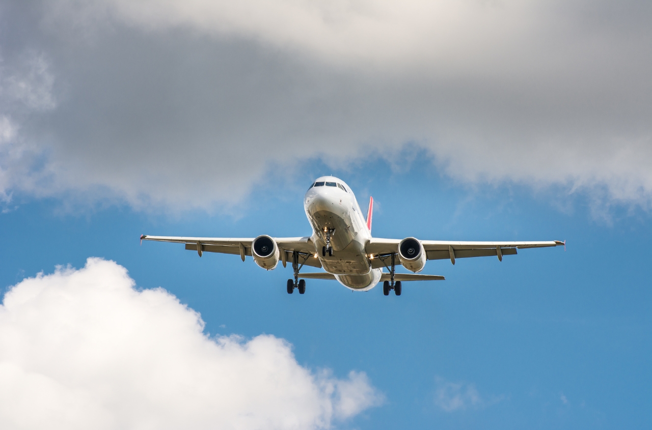 Foreign Intelligence Service: Russian airline “Azimuth” rapidly approaching bankruptcy
