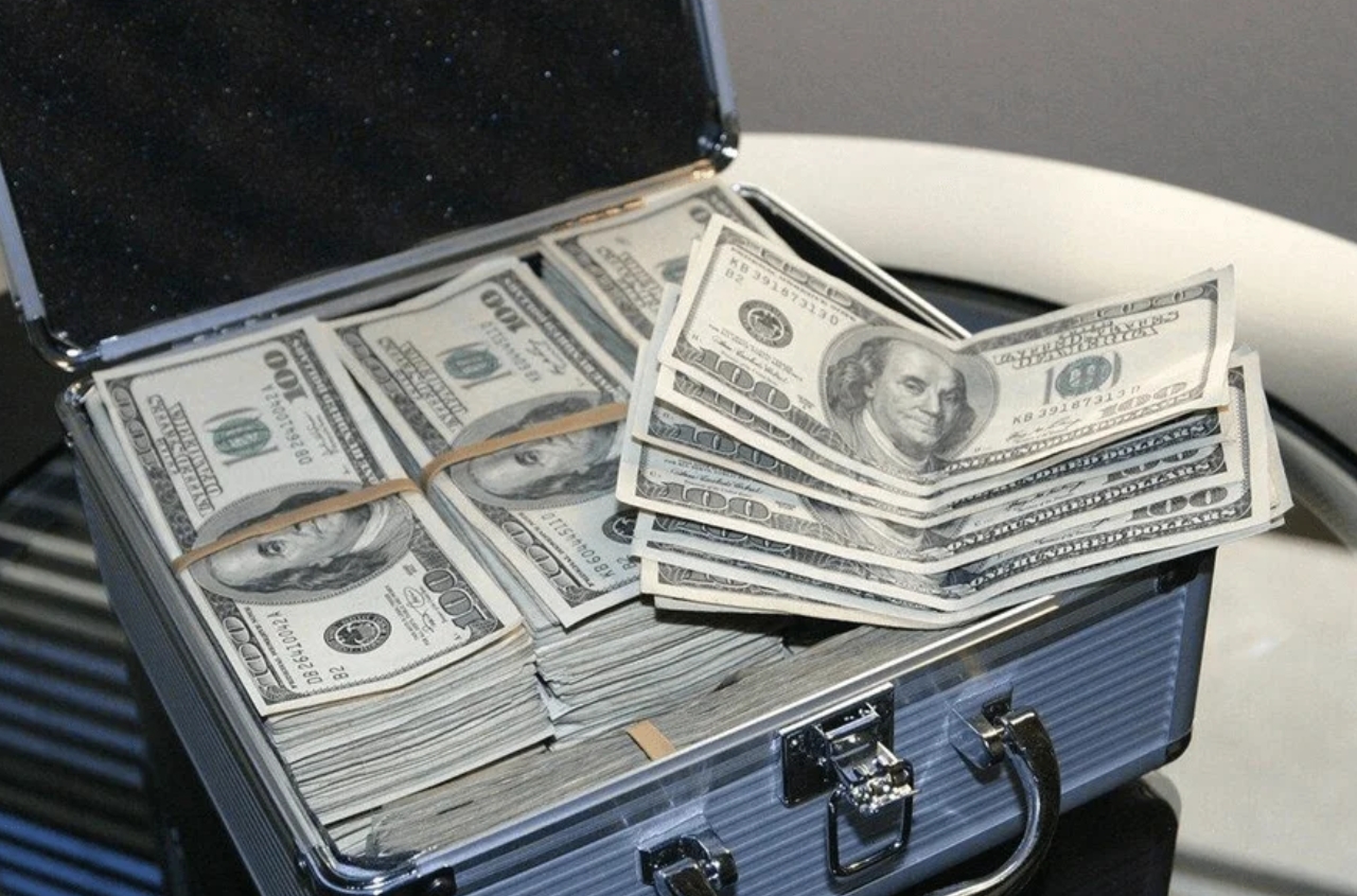 Foreign Intelligence Service: The number of companies with foreign capital in Russia has fallen by 35%