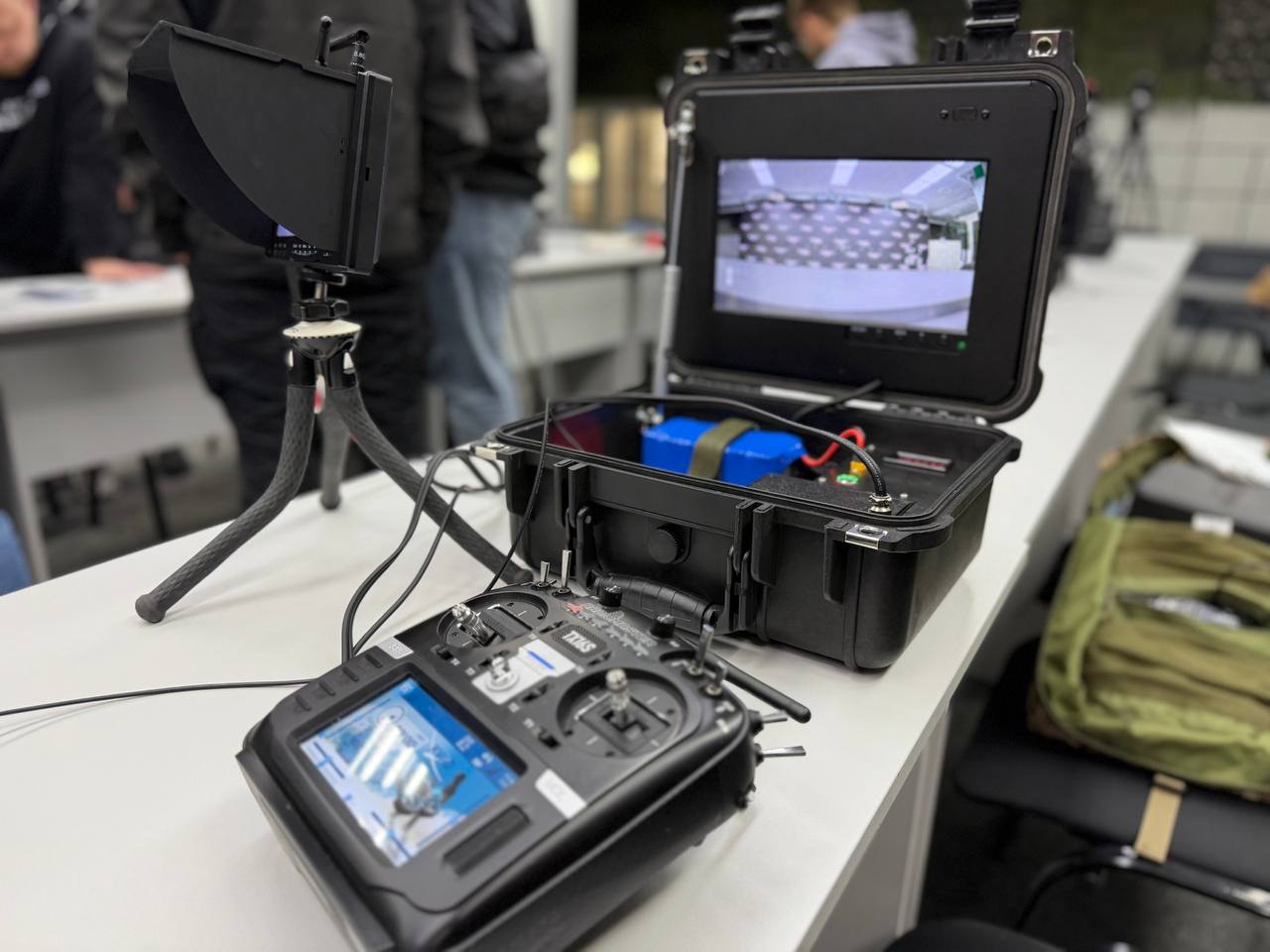 Ukraine tests unified ground control stations for fiber-optic drones in combat conditions