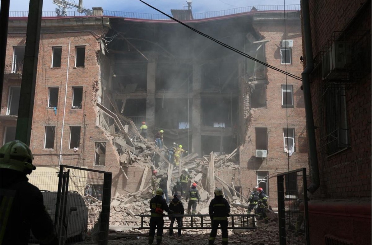 Dnipro was hit by repeated Russian attacks, killing 5 people and injuring 34