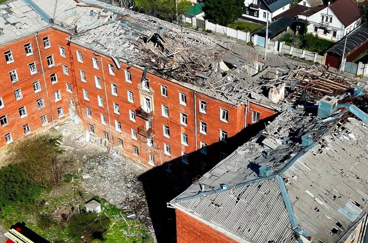 Hundreds of daily strikes hit Ukrainian regions