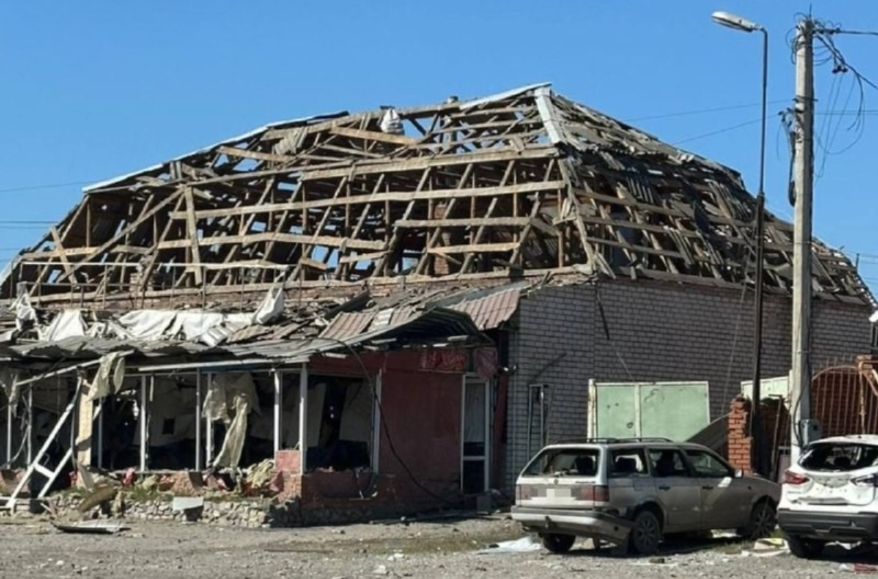 Russian missile strike on Merefa leaves at least six dead and dozens injured