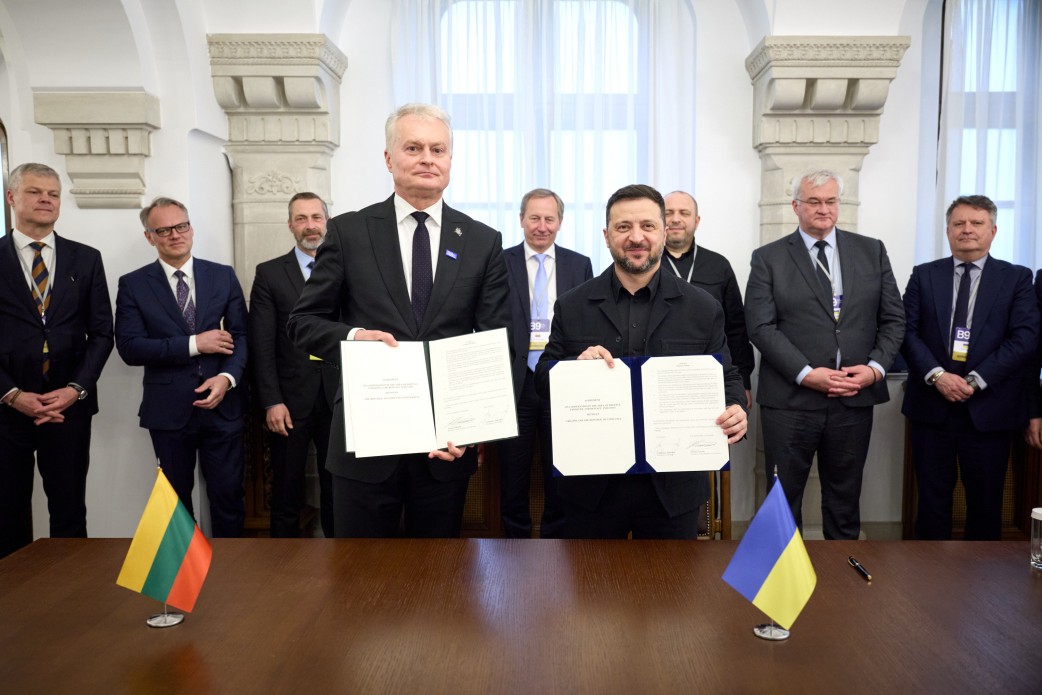Ukraine and Lithuania sign drone deal defense cooperation agreement