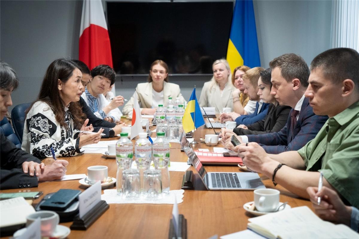 Ukraine and Japan move to expand economic recovery and demining partnership