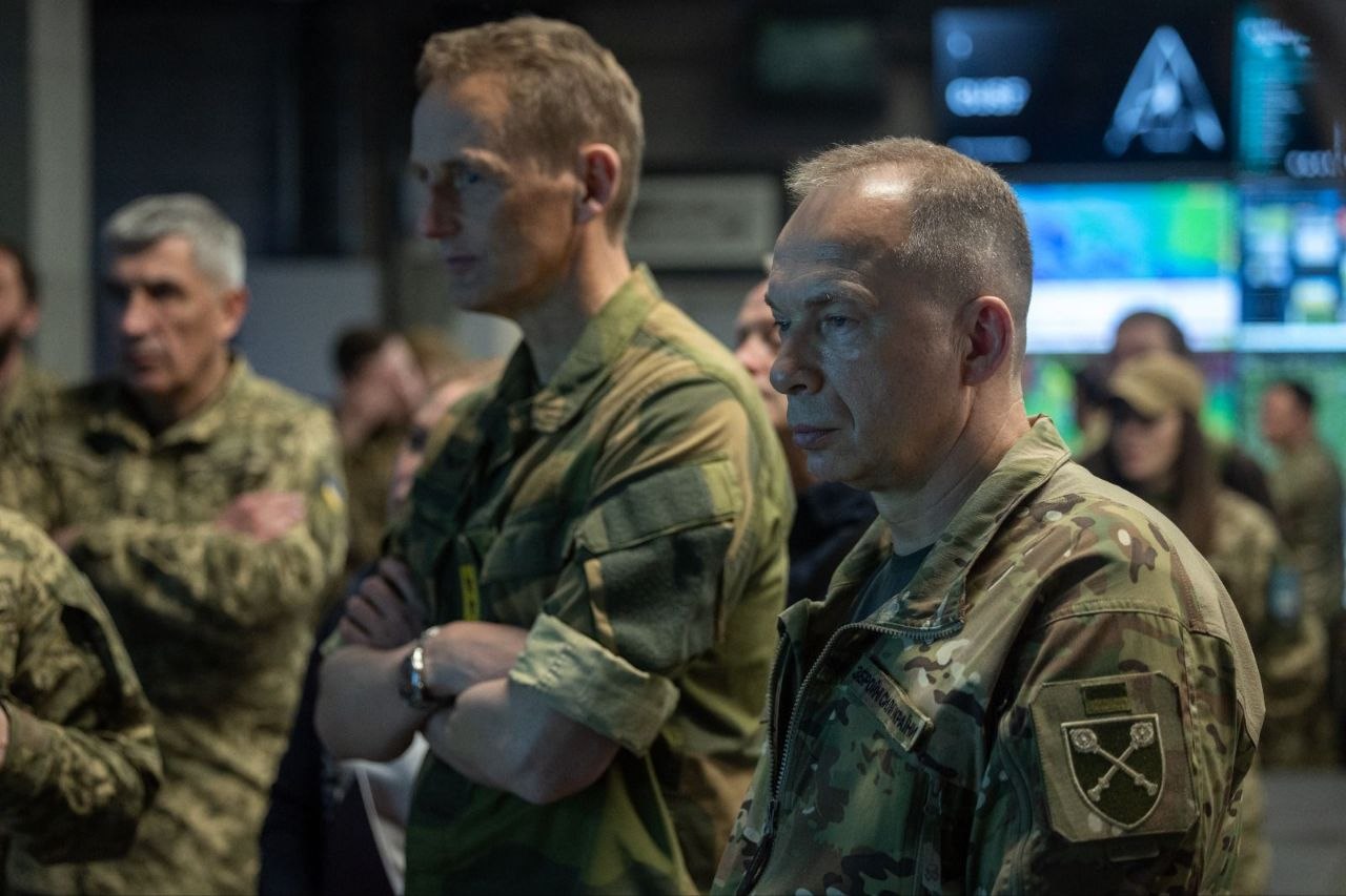 Oleksandr Syrskyi and Eirik Kristoffersen visit Ukrainian frontline units in Southern sector