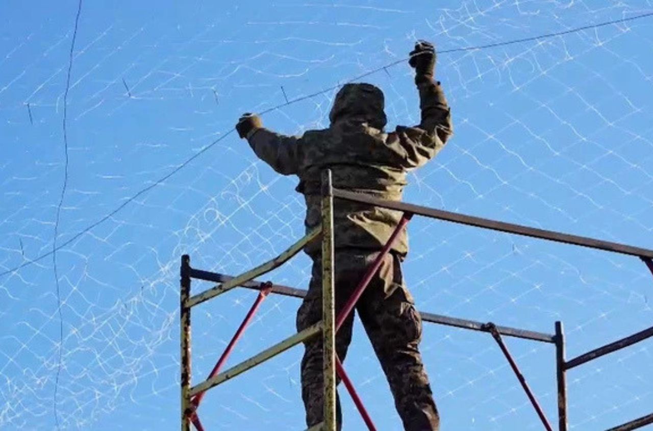 Kherson region installs over 206 kilometers of anti-drone netting