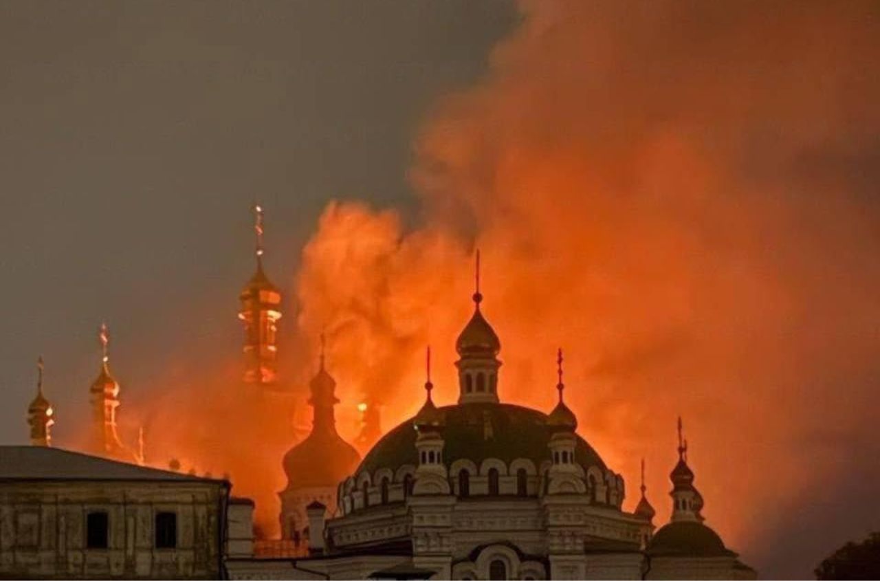 Kyiv demands international response after damage to Kyiv Pechersk Lavra
