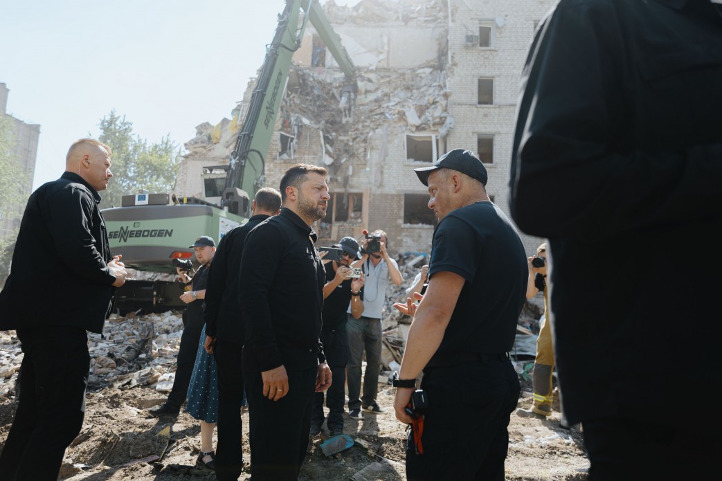 Volodymyr Zelensky: 'Island Moscow' could force Putin to end the war