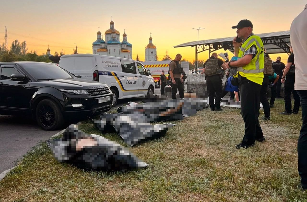 16 killed, 130 injured in Russian attack on Kryvyi Rih shopping centre
