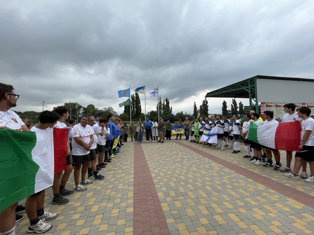 Italian civil diplomacy in Odessa: Cooking for Ukrainian firefighters and football with the country’s defenders
