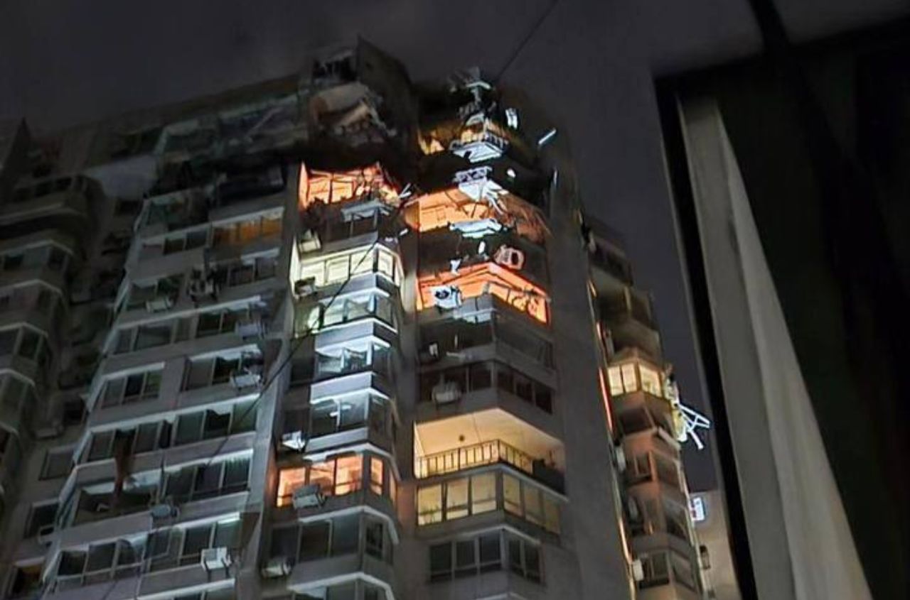 8 Injured in Russian attack on Odessa, 24-storey building damaged