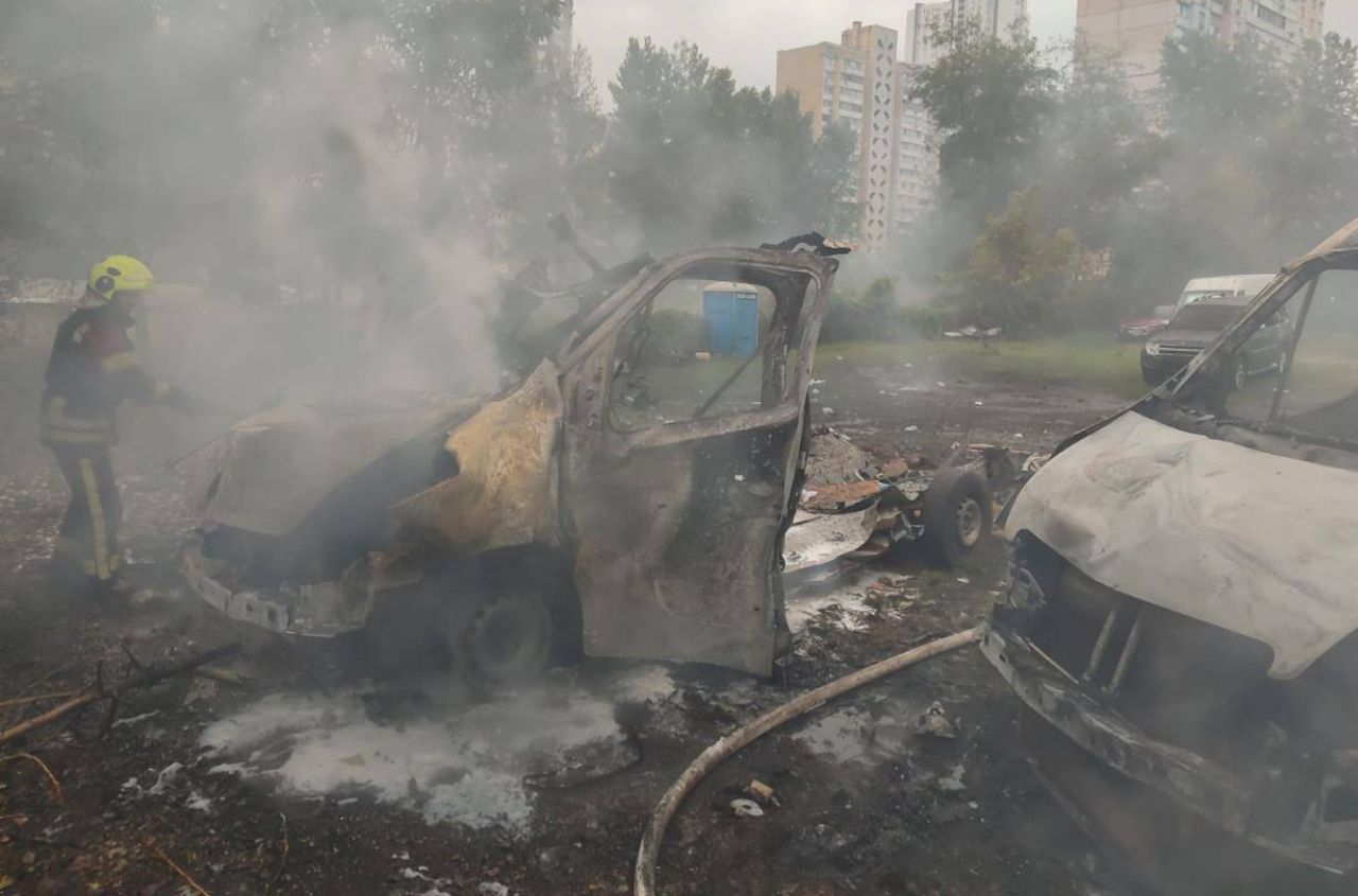 2 Killed, 8 Injured in overnight Russian attack on Kyiv