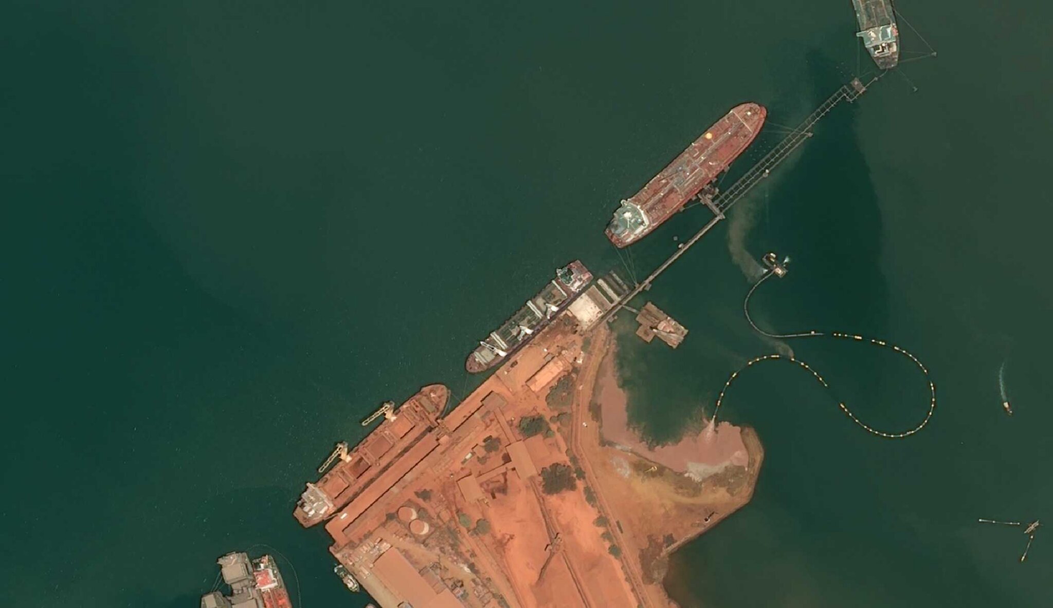Russia secretly ships weapons to Africa under spy protection